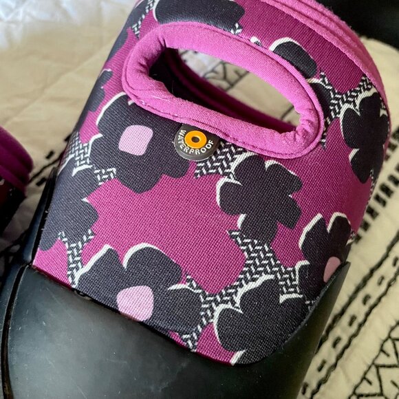 EUC Bogs Girls Grasp Petal Insulated Waterproof Boots Purple & Black Floral - Picture 3 of 8